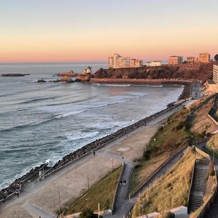Διαμέρισμα Little Bibi Terrace - Cote Des Basques And Private Garage Μπιαρίτζ